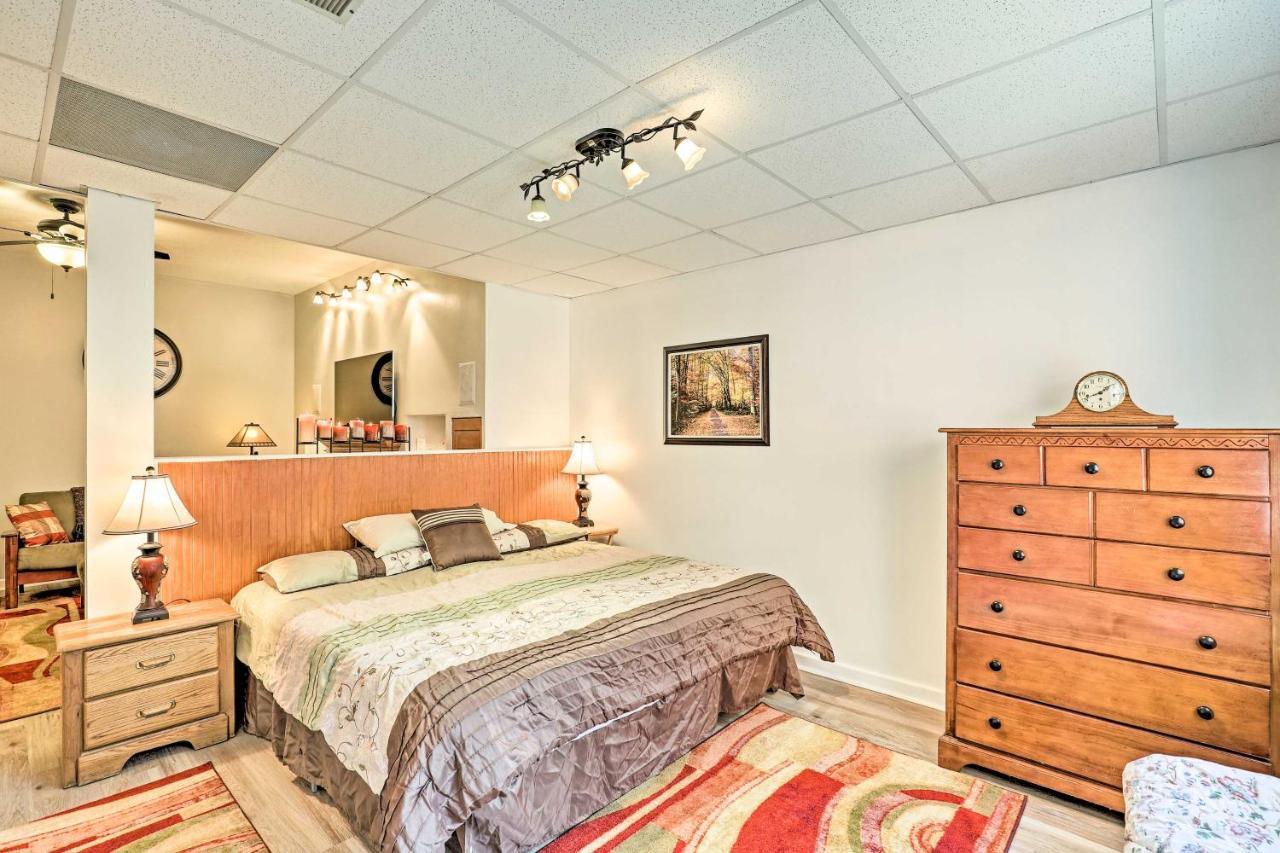 Asheville Mountain Getaway With Patio And Koi Pond! Kültér fotó