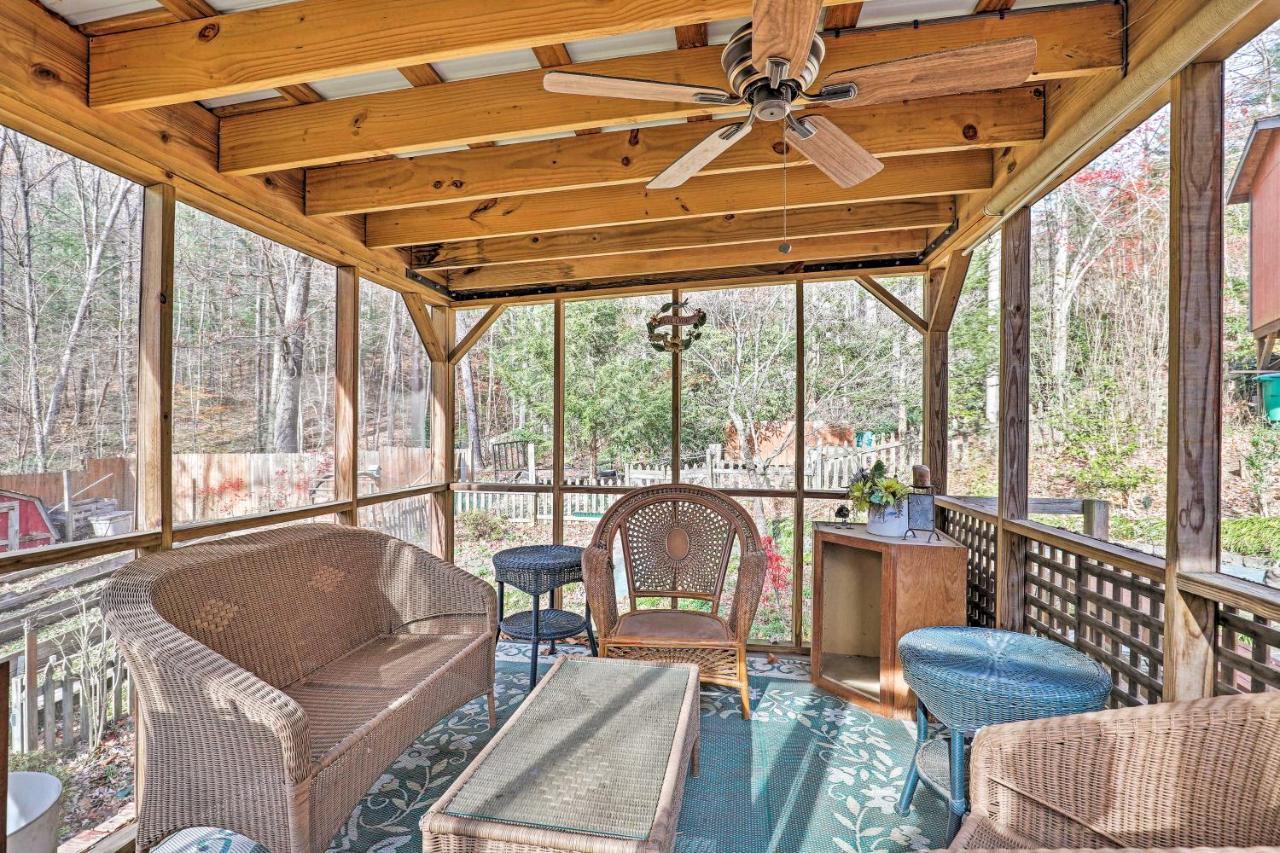 Asheville Mountain Getaway With Patio And Koi Pond! Kültér fotó